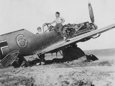 Messerschmitt Bf109E yellow 6