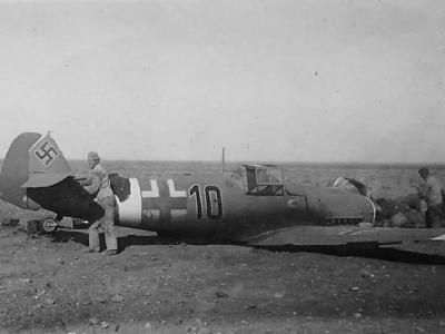 Messerschmitt Bf109F Afrika korps black 10