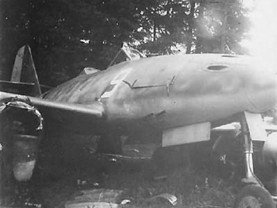 Messerschmitt Me 262 white 9