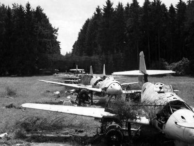 Me 262 wrecks 1945