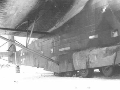 Me 323 right side view and landing gear
