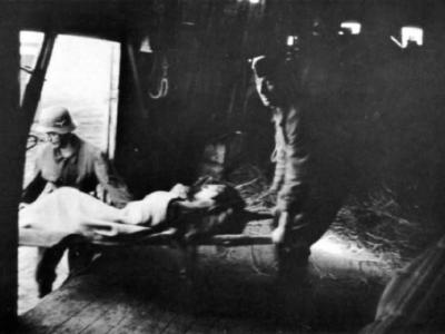 Wounded being unloaded from the Me 323