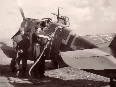 Fueling up a Me109 JABO Eastern Front