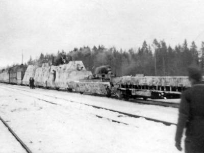 German armored train Panzerzug winter camo