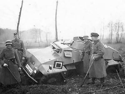 SdKfz 221 german armored car