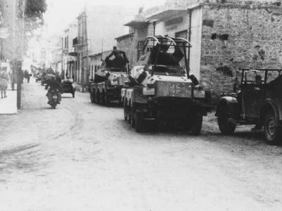 Heavy, eight-wheeled armoured cars SdKfz 232 and SdKfz 231