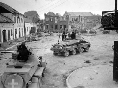 Sdkfz 232 8-Rad and SdKfz 231 6-Rad Przemysl Poland 1939