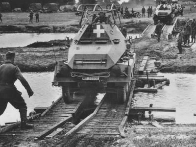 SdKfz 263 of 4.Panzer Division Poland 1939