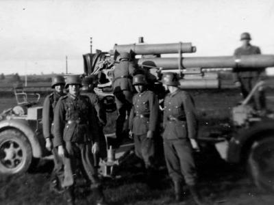 8,8 cm Flak 36 crew