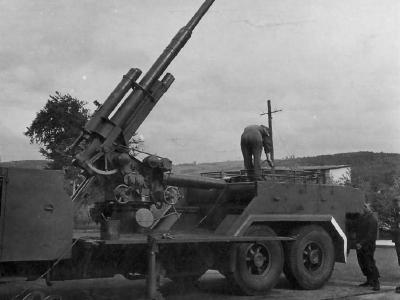Vomag 88mm Flak 18 Waffentrager