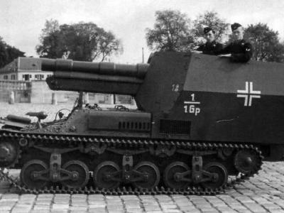 15 cm sFH 13/1 (Sf) of the Gepanzerte Artillerie-Regiment