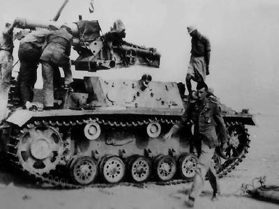 15cm sIG 33 auf Panzer III of the Afrika Korps