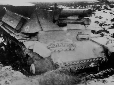 15cm sIG 33 auf Panzer III of the Afrika Korps 3