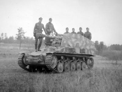 Panzerhaubitze Wespe Sdkfz124 of the Panzer Division 2