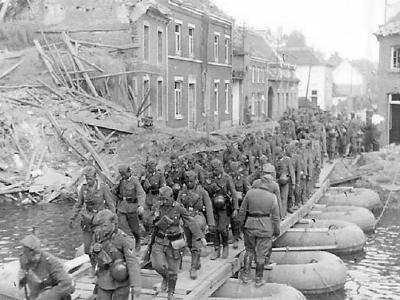 Wehrmacht Infantry Cross Bridge by Bombed French Town