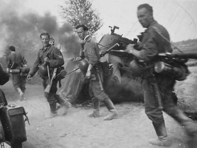 Wehrmacht soldiers 1941 Kowno Eastern Front