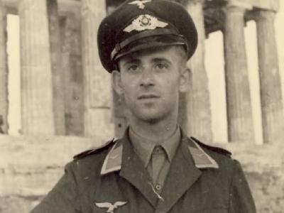 wehrmacht soldier luftwaffe greece