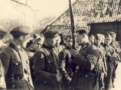 wehrmacht troops 77 russia