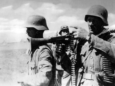 wehrmacht troops with Maschinengewehr 34 1941