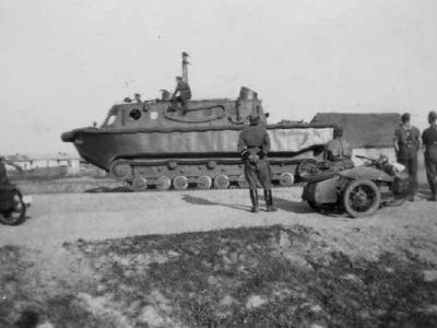 German Land Wasser Schlepper LWS
