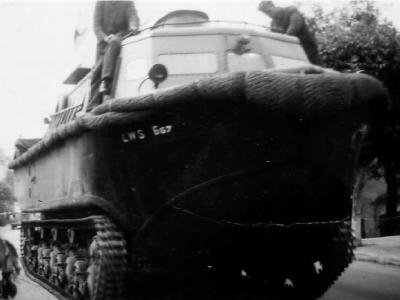 Land Wasser Schlepper LWS number 667 – bow view