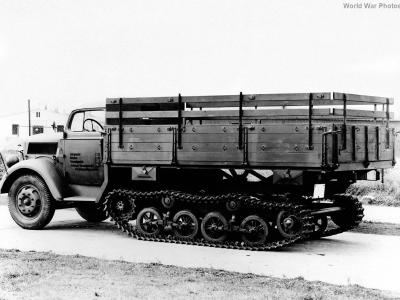 Opel Maultier factory 2