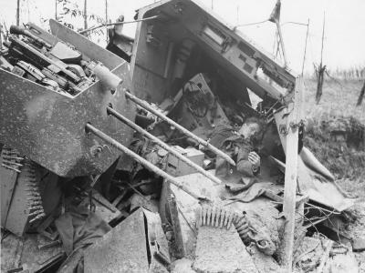 Destroyed SdKfz 251/21