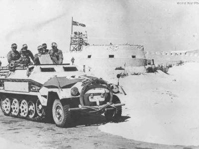 SdKfz 251 Ausf B DAK