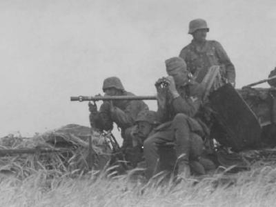 2 cm flakvierling 30 on SdKfz 10 4