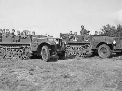 German halftracks SdKfz 10 photo