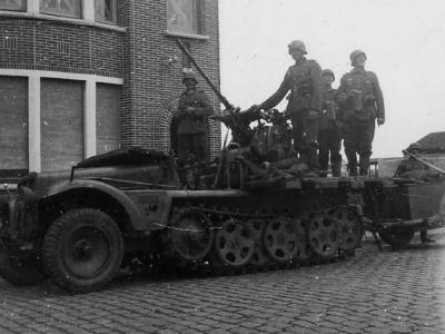 Sd.Kfz.10/4 leichter Zugkraftwagen 1t halftrack