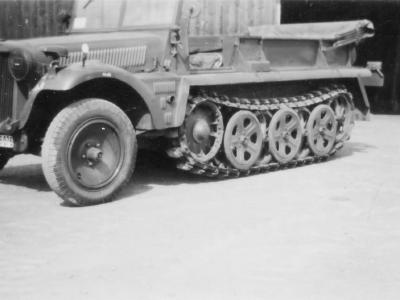 Sd.Kfz.10 Demag D7