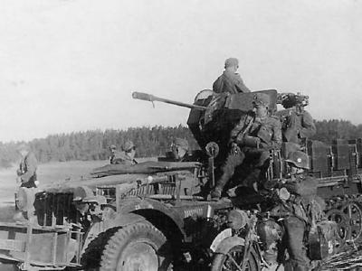 SdKfz 10/4 2cm Flak Halftrack Russia