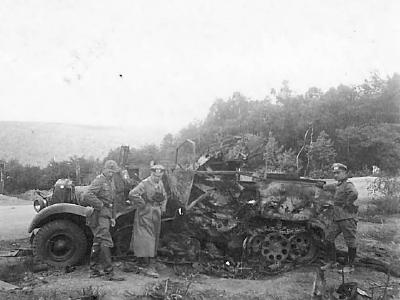 SdKfz 10 destroyed