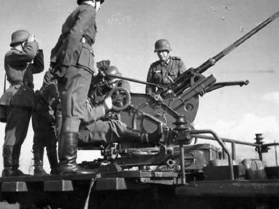 german halftrack SdKfz 10 flak model 5
