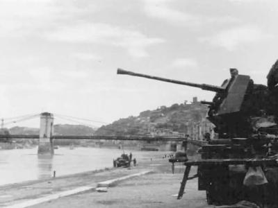 german halftrack SdKfz 10 flak model 9