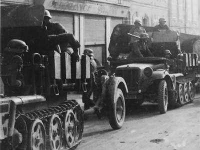 halftracks SdKfz 10/4 in France