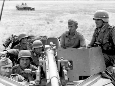 SdKfz 251/10 Eastern Front South 1942