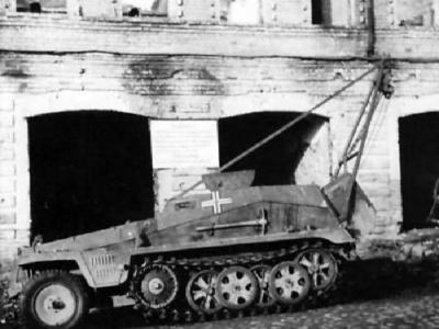 SdKfz 250 crane