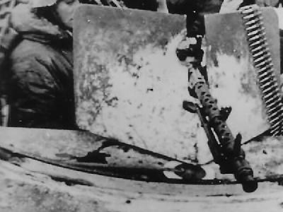 SdKfz 250 with a frontal MG 34