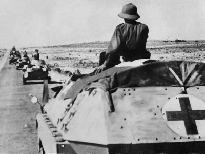 Deutsches Afrika Korps SdKfz 251/8 Ambulance in North Africa