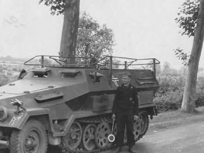 SdKfz 251/6 Ausf A Command version