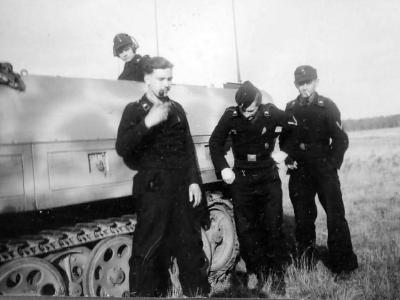 Sd.Kfz. 251/3 ausf D 6