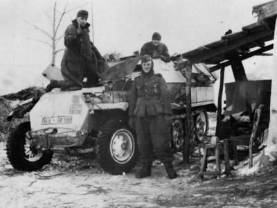 SdKfz 251 Ausf C winter camouflage