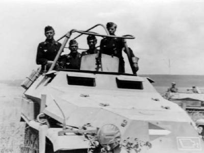 Sd Kfz 251 halftrack 5
