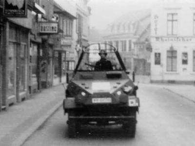 Sd Kfz 251 halftrack 6