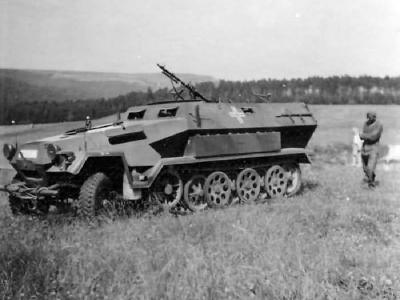 Sdkfz 251 ausf A with mg34