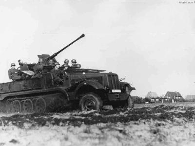 Flak half-track SdKfz 6/2