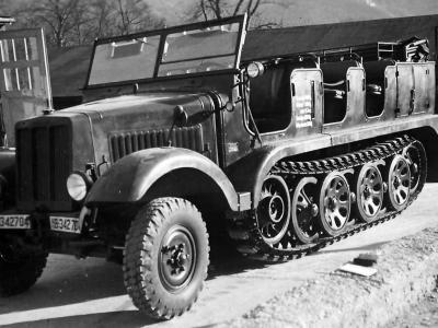 German artillery tractor SdKfz 6/1