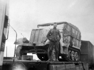 medium halftrack SdKfz 6 rail transport